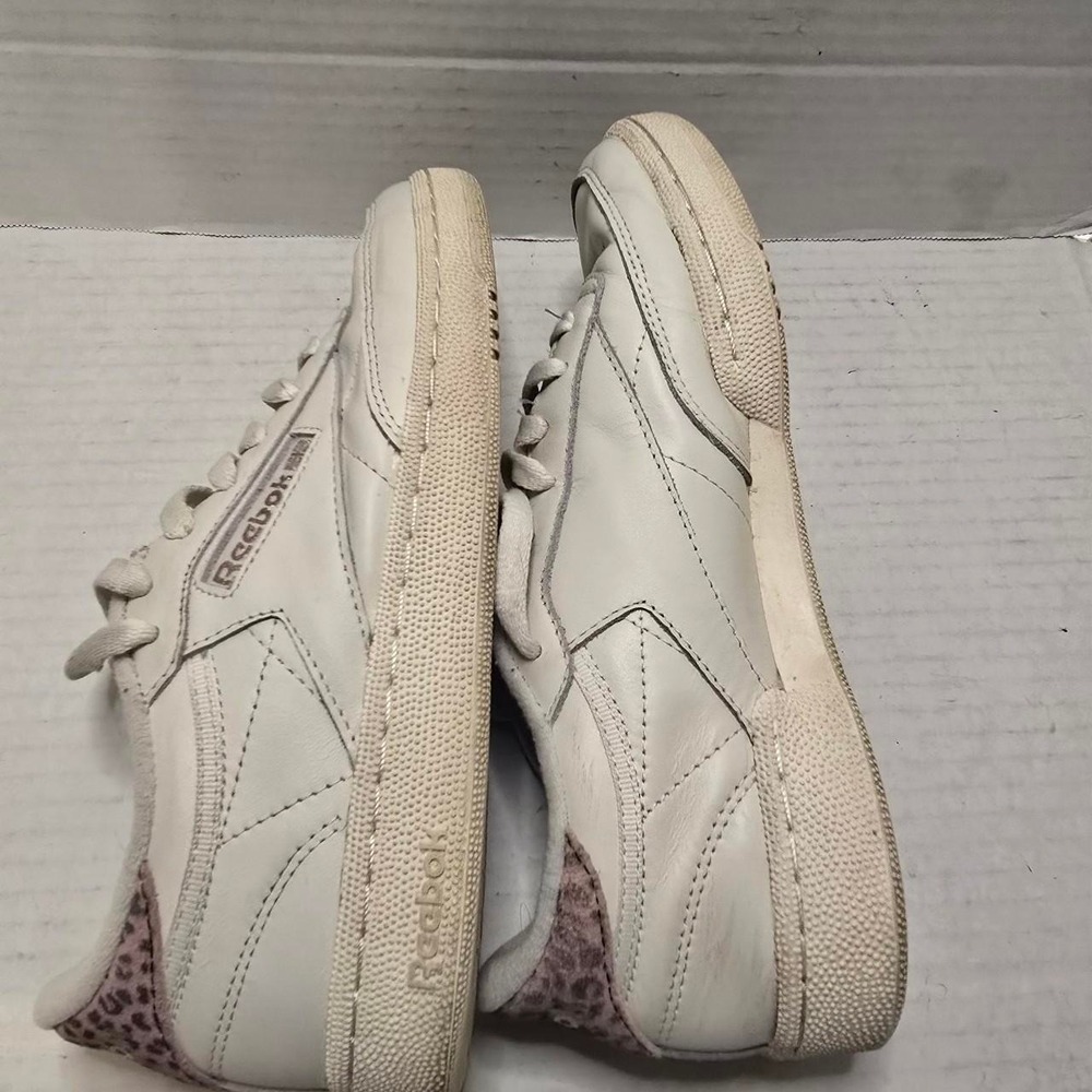 Women‎ Reebok Classic Sneakers